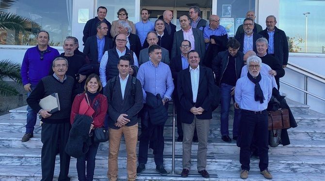 F: Los representantes de la Asociación de Clubes Náuticos de Baleares se han reunido en el Club Náutico de Ibiza. F: Los representantes de la Asociación de Clubes Náuticos de Baleares se han reunido en el Club Náutico de Ibiza.