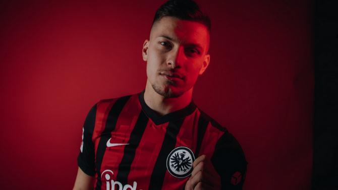 F: @eintracht_esp F: @eintracht_esp