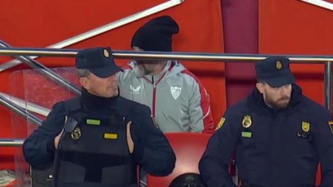 Sampaoli, este s&aacute;bado tras la expulsi&oacute;n / Twitter