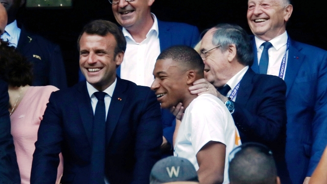 F. Shutterstock F. Shutterstock