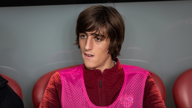 Bryan Gil / F. Shutterstock