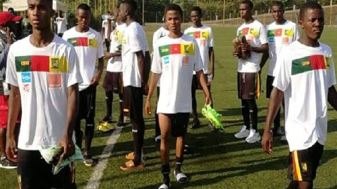 F: Federaci&oacute;n de Camer&uacute;n