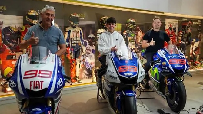 Jorge Lorenzo se convierte en el manager deportivo del joven piloto español Víctor Cubeles