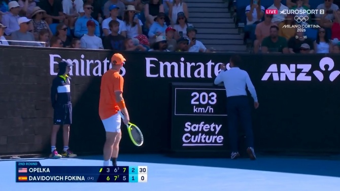 Davidovich se encara con un aficionado que le hizo una 