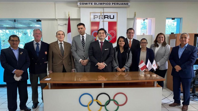 F: Comit&eacute; Ol&iacute;mpico Peruano