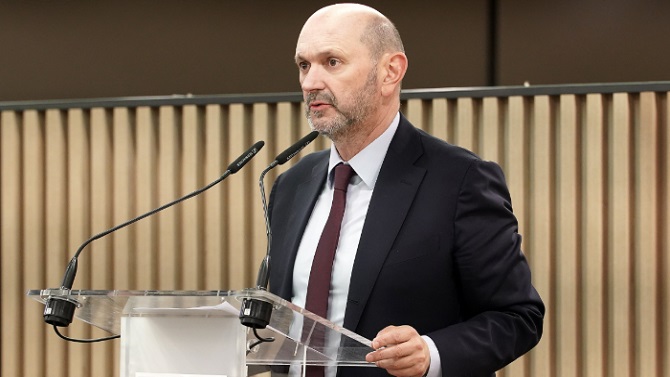 Louzán espera consensuar con los clubes la Supercopa femenina en Arabia Saudí