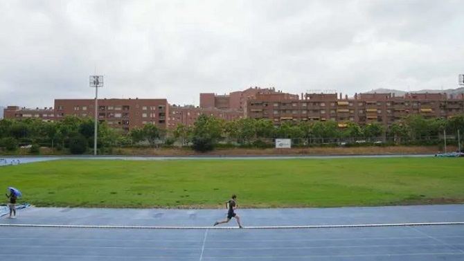 El CE Europa solicita a la RFEF aplazar su estreno en Can Dragó para que arraigue el césped