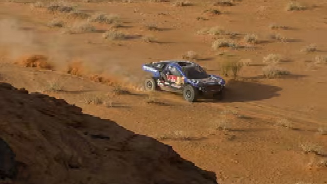 Nani Roma pierde el tercer puesto en la general del Dakar; Carlos Sainz sigue quinto