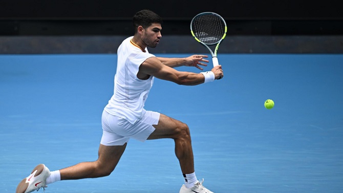 Carlos Alcaraz debutará ante Walton y evita a Djokovic en el camino a su primer Abierto de Australia