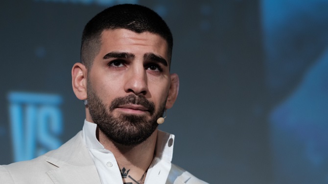 Topuria gana a su expareja el primer 'round' en el pleito familiar tras el divorcio