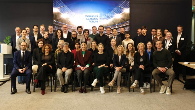 Beatriz Álvarez asistió en Londres a la Asamblea General del Women's Leagues Forum