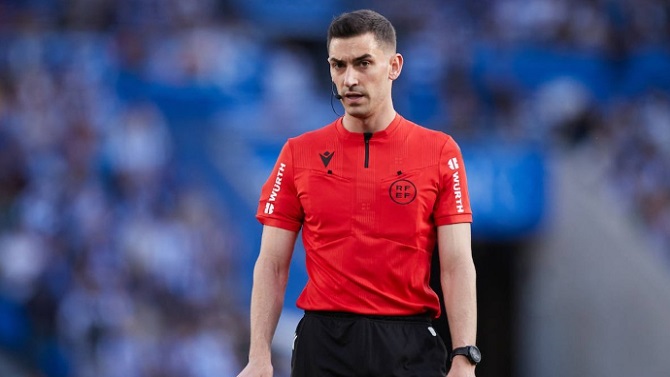 Muñiz Ruiz, árbitro del Elche-Barcelona y García Verdura del Levante-Atlético