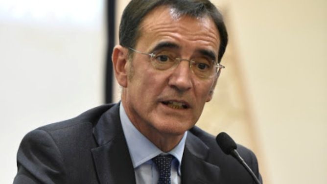 El prestigioso jurista Juli&aacute;n Espartero, presidente del TAD