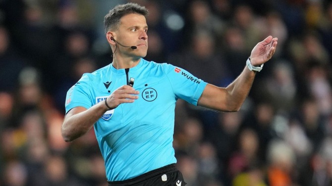 Trío de arbitral extremeño para el Mónaco-PSG de la Liga de Campeones