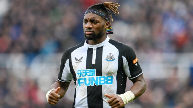 El francés Allan Saint-Maximin deja el América mexicano tras los ataques racistas a sus hijos