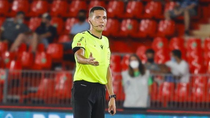 Hernández Maeso es el árbitro designado para el partido Levante-Alavés