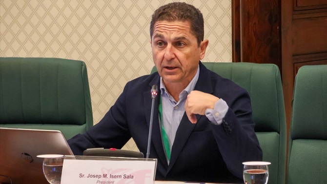 Amplio consenso en el Parlament para blindar los deportes de mar y reformar la Ley 10/2019