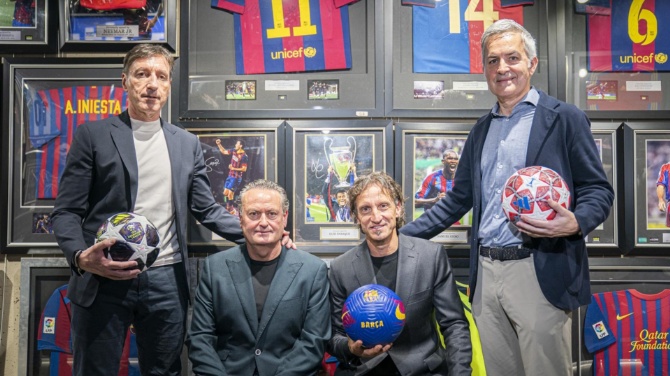 Víctor Font apuesta por un tridente “de la casa” para dirigir su proyecto de fútbol