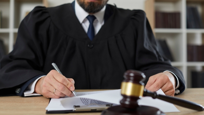 Las razones del Juez Único para dar por 