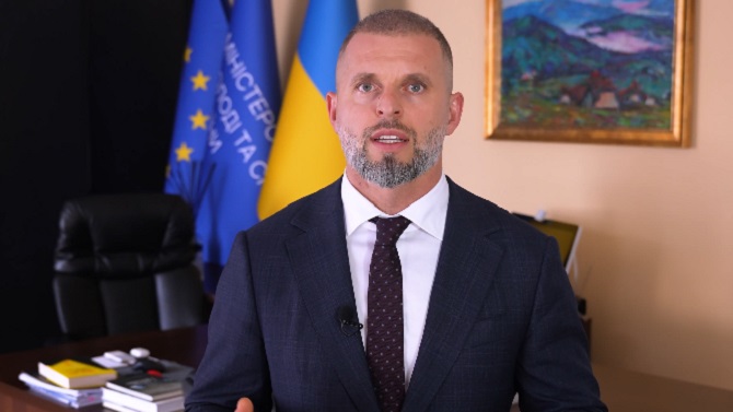 Ucrania denuncia que Rusia y Bielorrusia compitan con sus banderas en los Paralímpicos