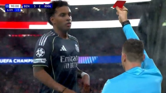 Rodrygo, sancionado con dos partidos por la UEFA por insultar al árbitro ante el Benfica