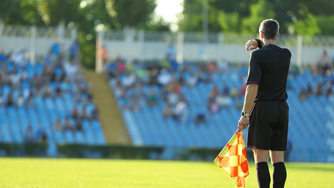 Los árbitros de Huelva desisten de su petición de partidos a puerta cerrada por inviable