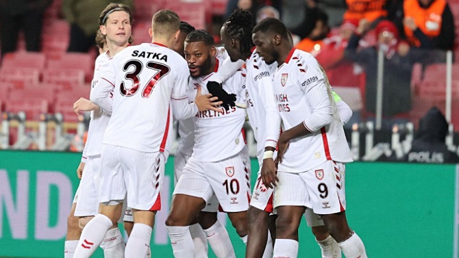 El Samsunspor turco, rival del Rayo Vallecano en octavos de la Conference League