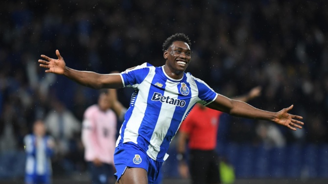 Samu Aghehowa se lesiona el ligamento cruzado anterior y podría quedarse sin Mundial