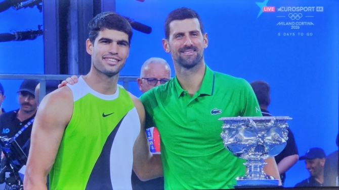 Alcaraz logra ser el más joven en completar el 'Grand Slam' tras ganar a Djokovic en Australia