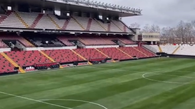 El césped, elemento de discordia en el Rayo