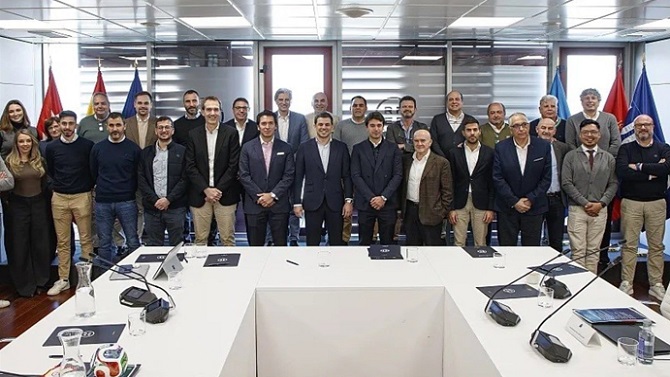 La RFEF recibe a una delegación de la FIFA para debatir sobre las transferencias internacionales de menores