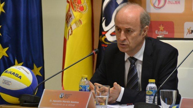 Agust&iacute;n mart&iacute;n, presidente  //  https://beachvolleytour.es