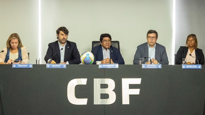 F: @CBF_F&uacute;tbol