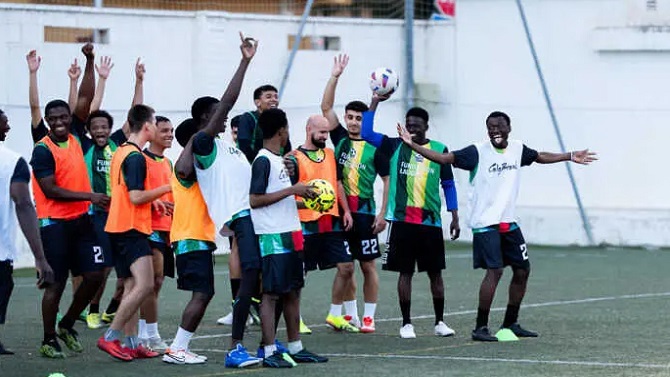 La CEAR y LaLiga ponen en marcha una serie de clínics formativas para personas refugiadas