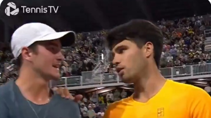 Alcaraz cumple el pronóstico, gana a Fonseca y pasa a la tercera ronda del Miami Open