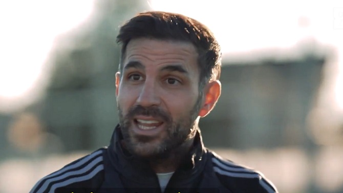 Gasperini, enfadado por la expulsión del Wesley, no quiso saludar a Fàbregas tras el choque