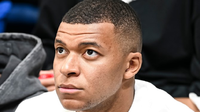 Mbappé, en Francia, y Bellingham, en Inglaterra para tratarse de sus lesiones
