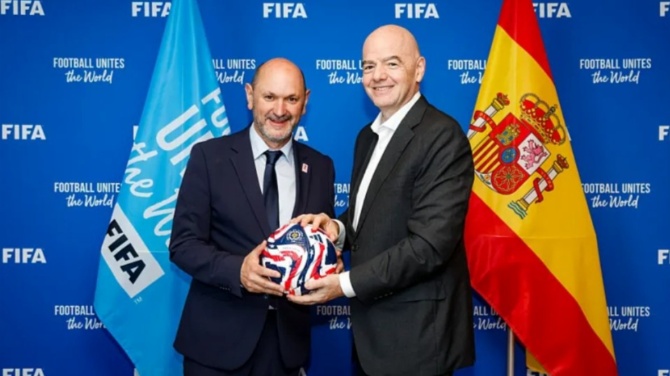 La RFEF recibe este lunes a la delegación de FIFA que trabajará para el Mundial 2030