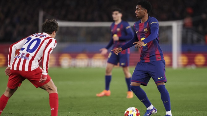 Jules Koundé, baja indefinida, y Alejandro Balde, unas cuatro semanas fuera por sendas lesiones musculares