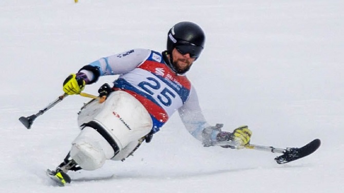 Javier Marcos sufre una caída en el gigante en su debut en los JJPP de Invierno