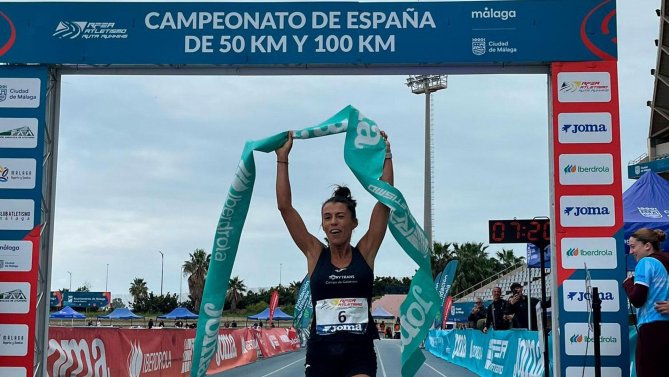 La atleta manchega Gemma Arenas logra un nuevo récord de España de 100 kilómetros