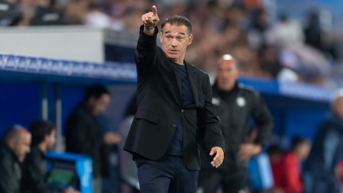 El Sevilla negocia con Luis García Plaza como posible sustituto de Almeyda