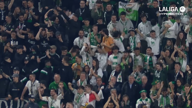 El Racing denuncia provocaciones de aficionados del Castellón a uno de sus jugadores y su novia