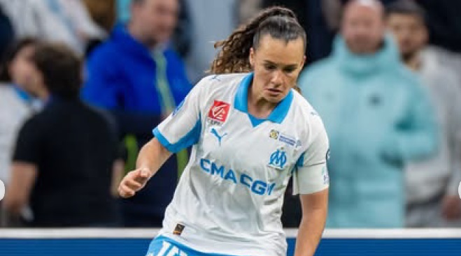 omfeminines / Instagram