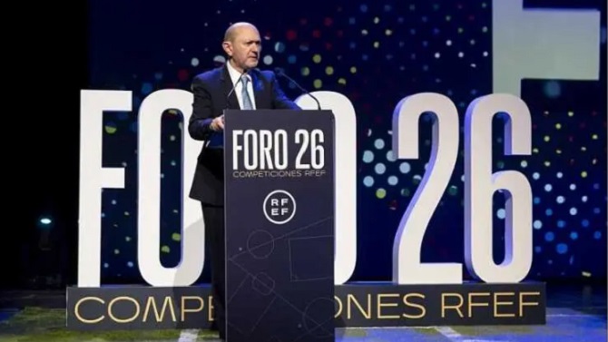 Rafael Louzán anuncia que el Congreso Nacional Foro 26 dará voz al fútbol del futuro cada dos años