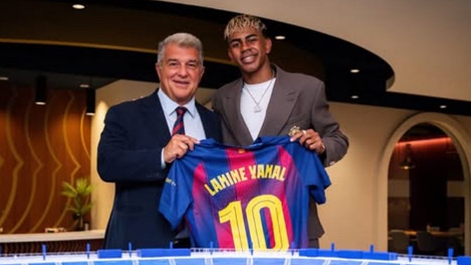 Lamine Yamal cuelga una foto junto a Laporta en Instagram a un día de las elecciones