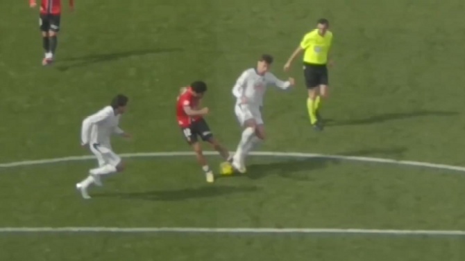 El Espanyol, indignado tras el gol concedido por De Burgos Bengoetxea a Pablo Torre