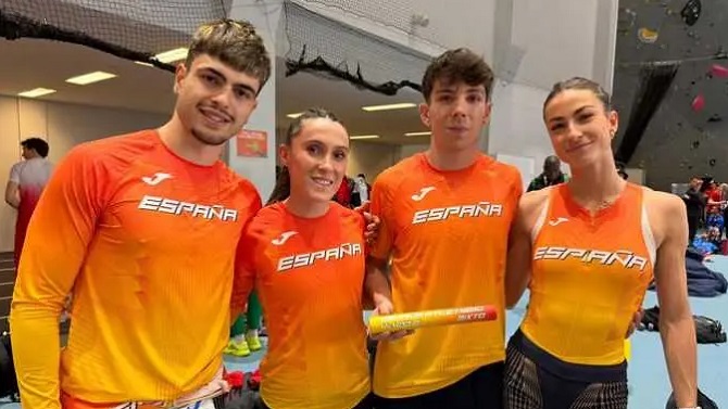 El relevo español mixto de 4x400 se cuelga la plata en el Mundial de pista cubierta