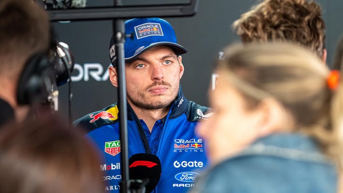 Verstappen expulsa a un periodista por una pregunta que le molestó en Abu Dabi