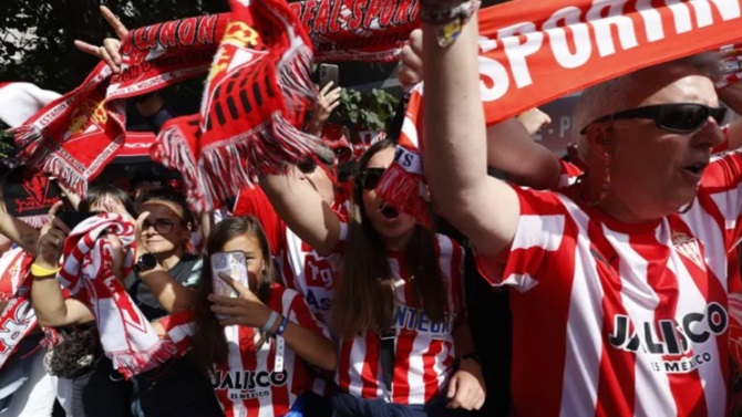 Las peñas del Sporting se unen al boicot e invitan a vaciar El Molinón ante el Dépor